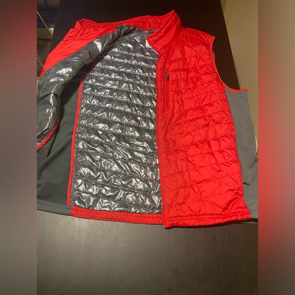 Colombia Vest Omni Shield - Picture 2 of 4